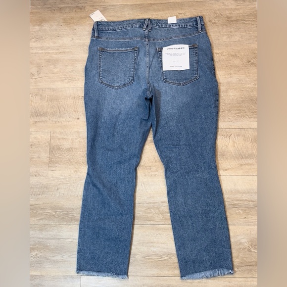 NWT Good American Good Classic Distressed High Rise Cropped Raw Hem Size 15 - Picture 8 of 9